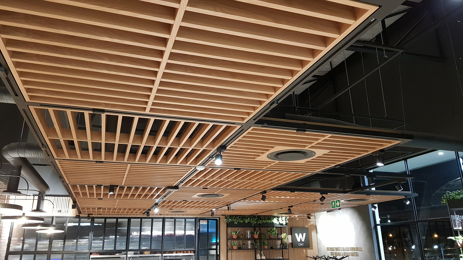 A Sustainable Success Story: Xanita Board Transforms Woolworths Café at Northridge Mall